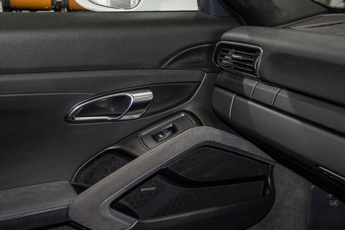 2015 Porsche 911 Carrera GTS 991