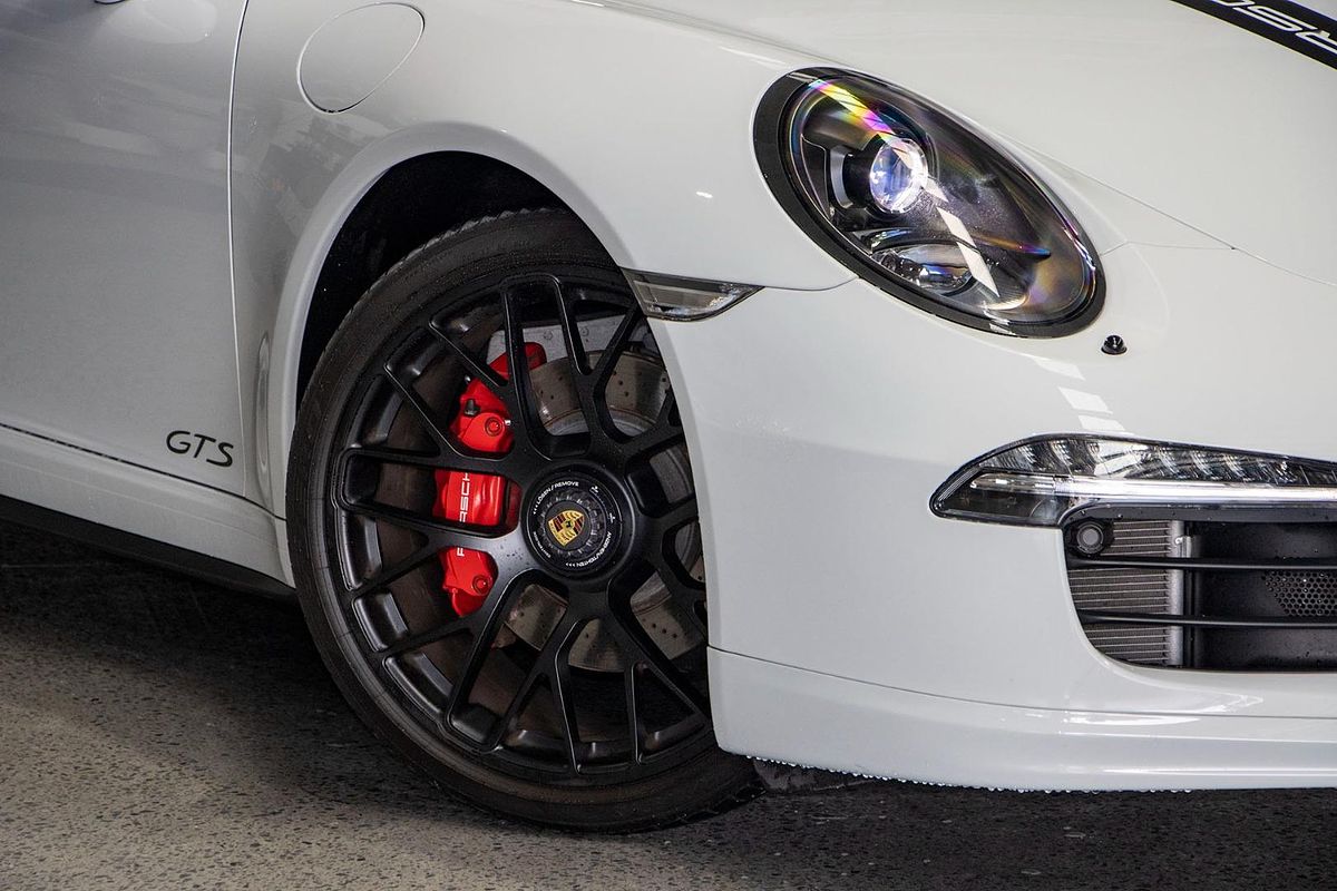 2015 Porsche 911 Carrera GTS 991
