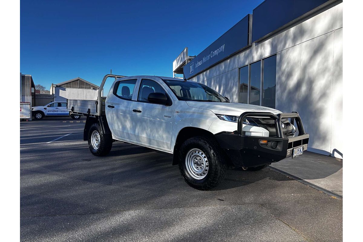 2022 Mitsubishi Triton GLX MR 4X4
