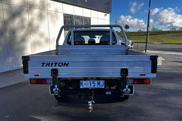 2022 Mitsubishi Triton GLX MR 4X4