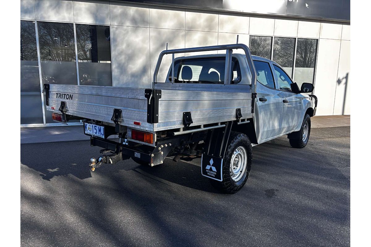 2022 Mitsubishi Triton GLX MR 4X4