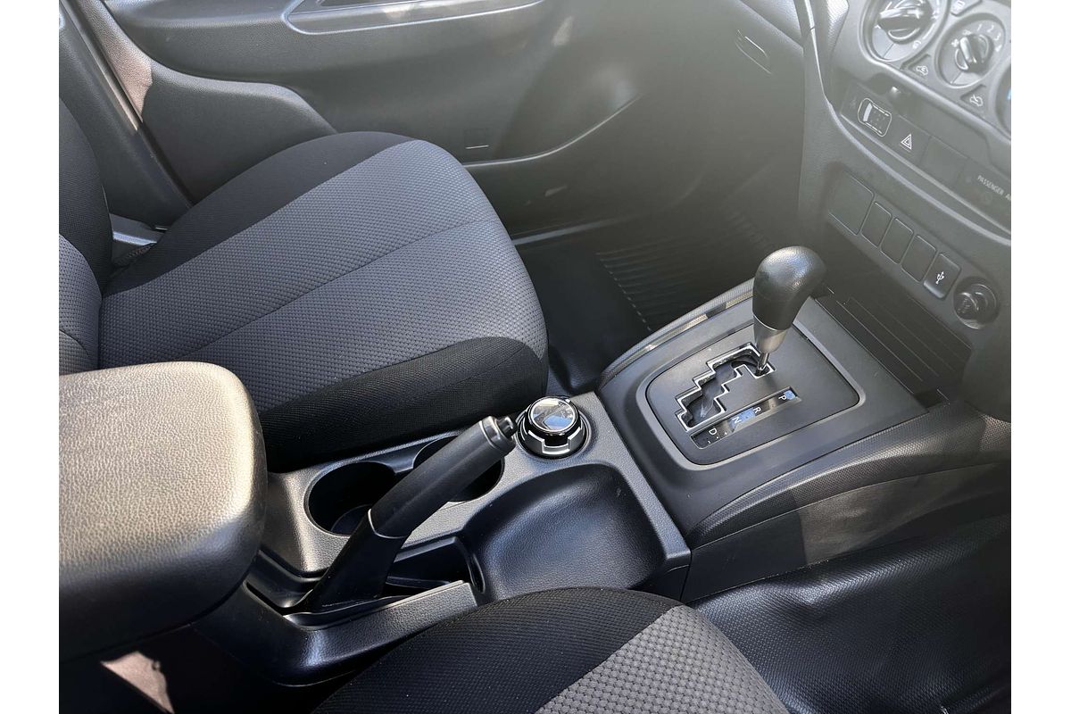 2022 Mitsubishi Triton GLX MR 4X4