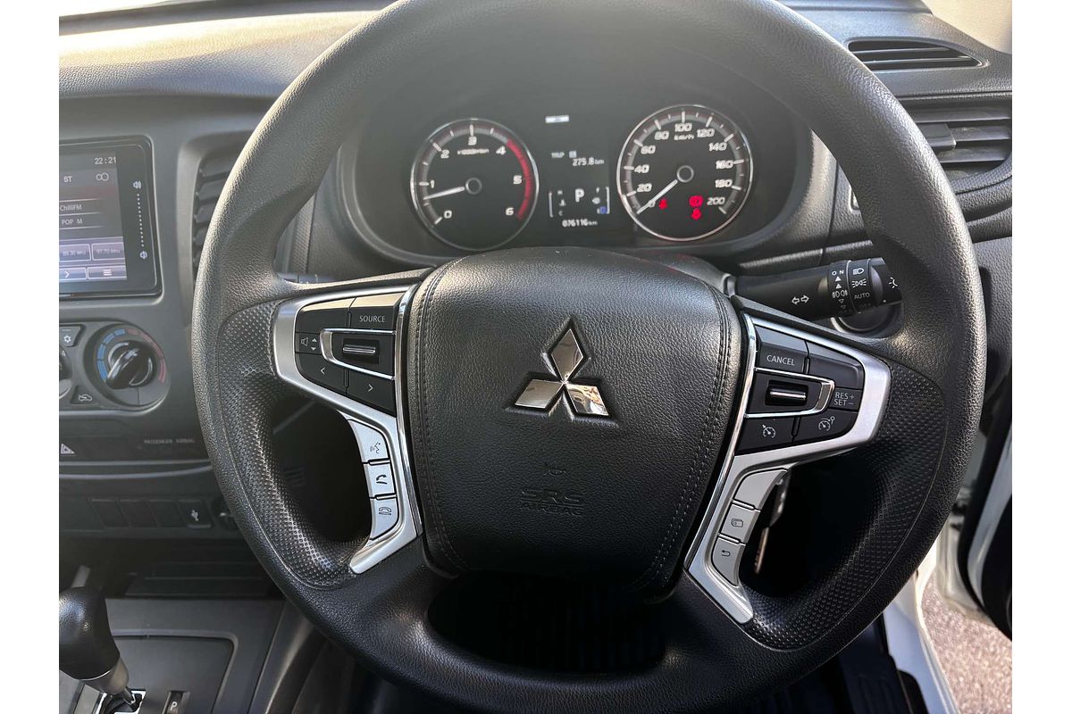 2022 Mitsubishi Triton GLX MR 4X4