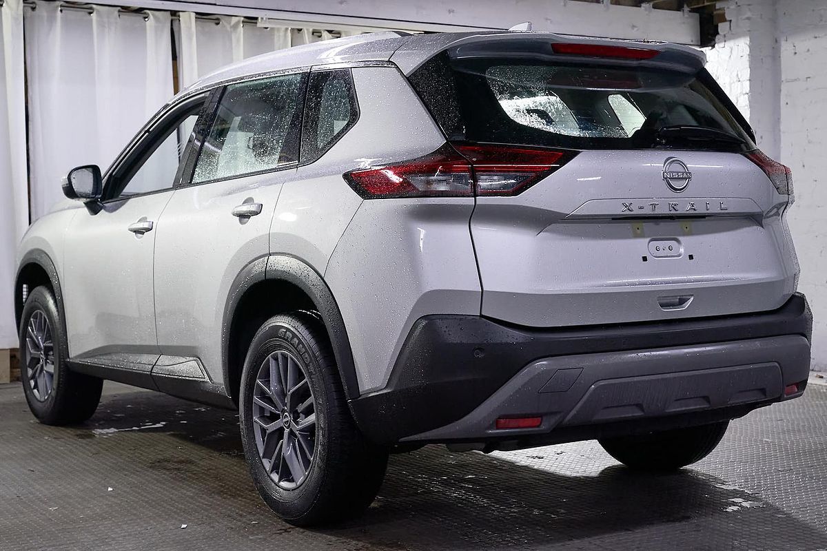 2025 Nissan X-TRAIL ST T33