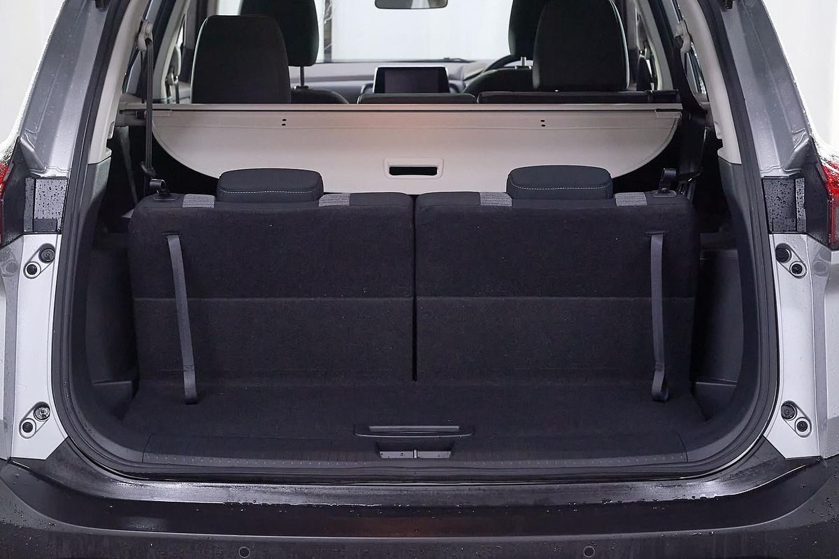 2025 Nissan X-TRAIL ST T33