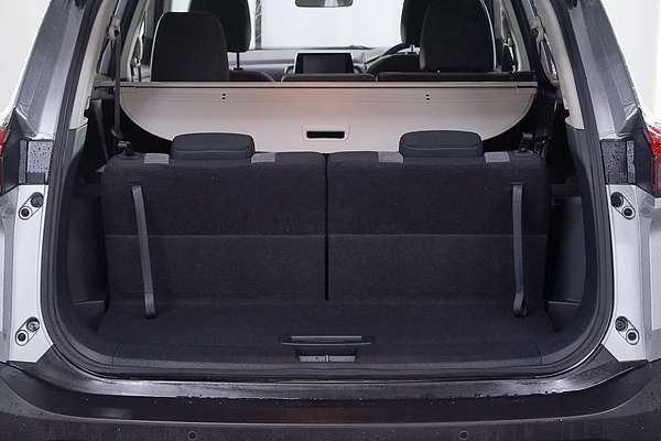 2025 Nissan X-TRAIL ST T33