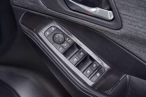 2025 Nissan X-TRAIL ST T33