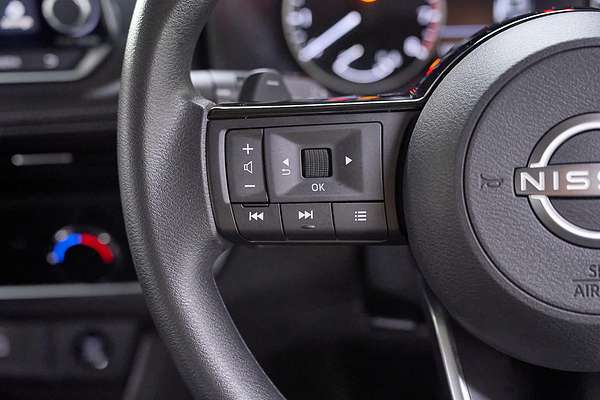 2025 Nissan X-TRAIL ST T33