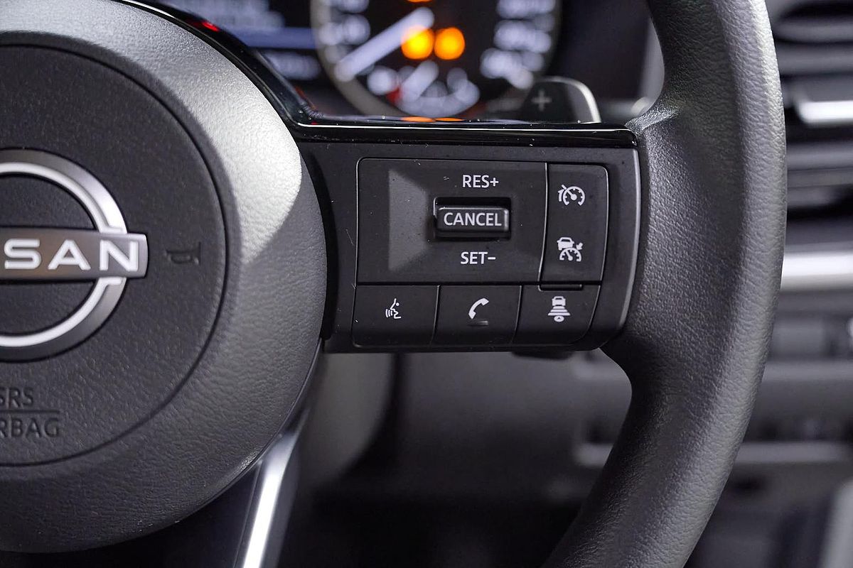 2025 Nissan X-TRAIL ST T33