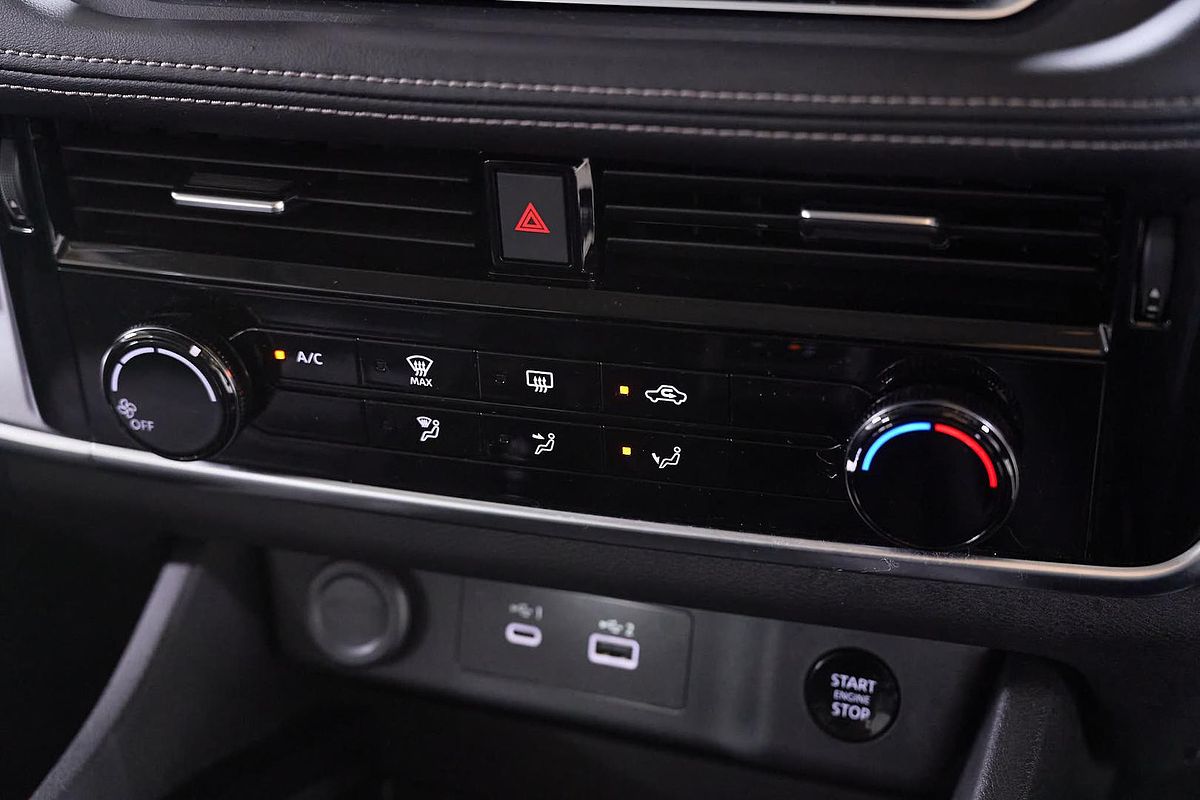 2025 Nissan X-TRAIL ST T33