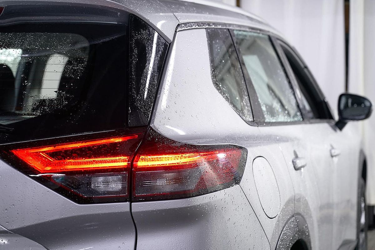 2025 Nissan X-TRAIL ST T33