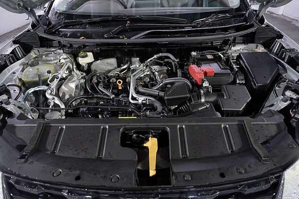 2025 Nissan X-TRAIL ST T33