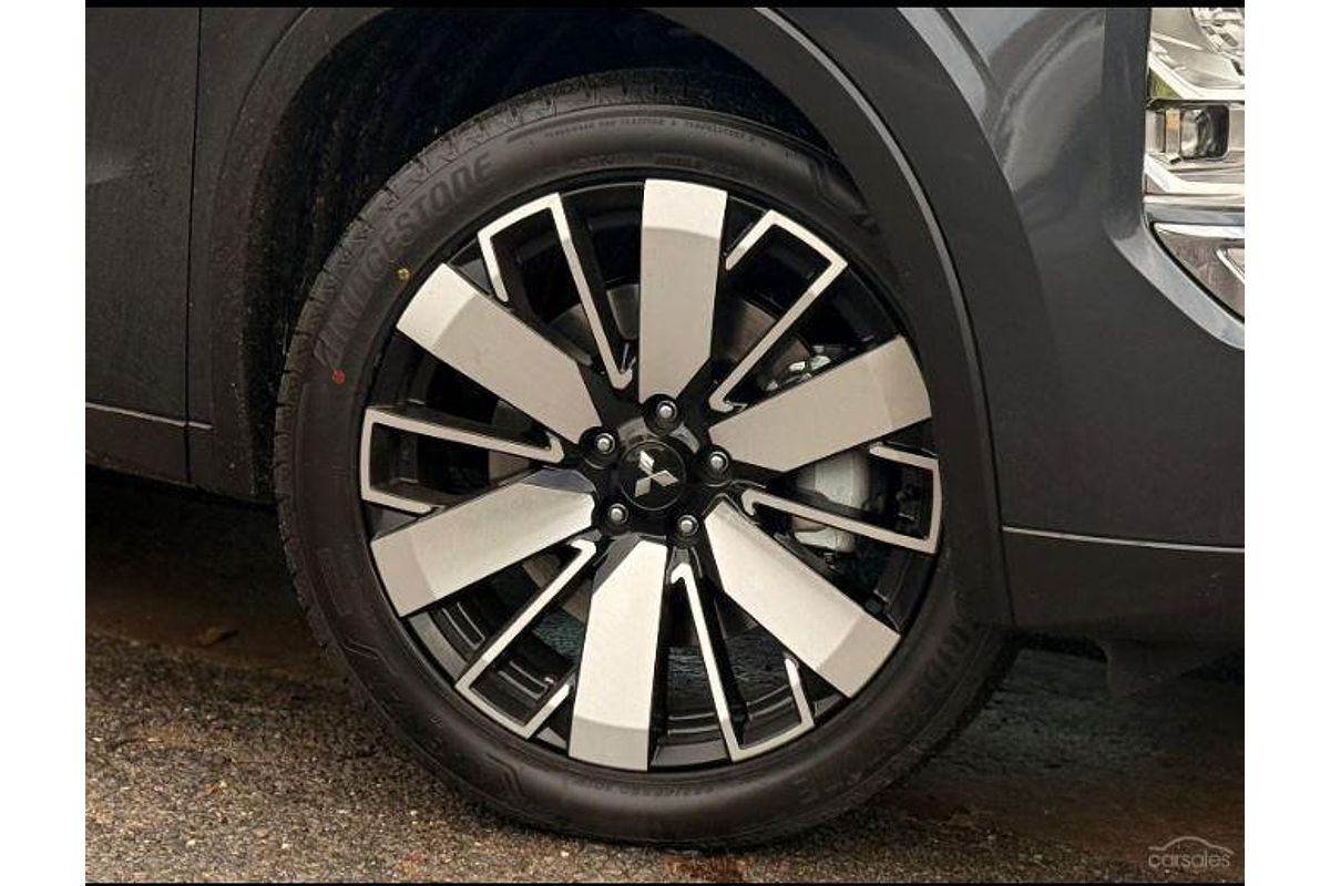 2025 Mitsubishi Outlander Aspire ZM