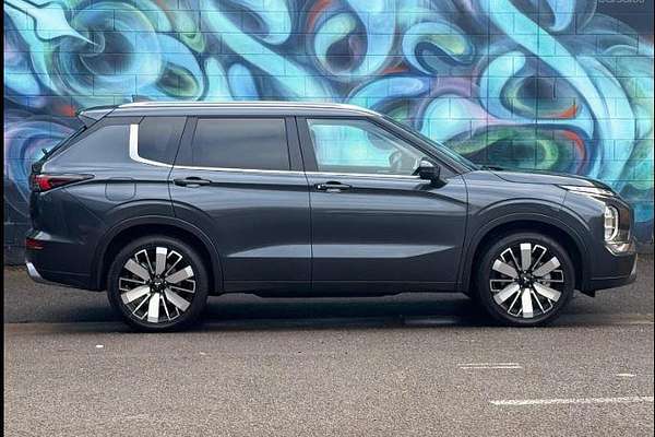 2025 Mitsubishi Outlander Aspire ZM
