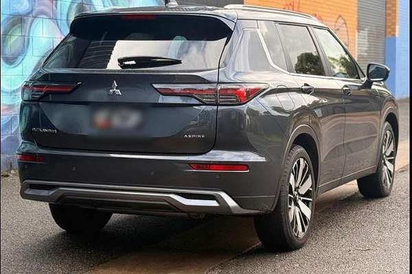 2025 Mitsubishi Outlander Aspire ZM