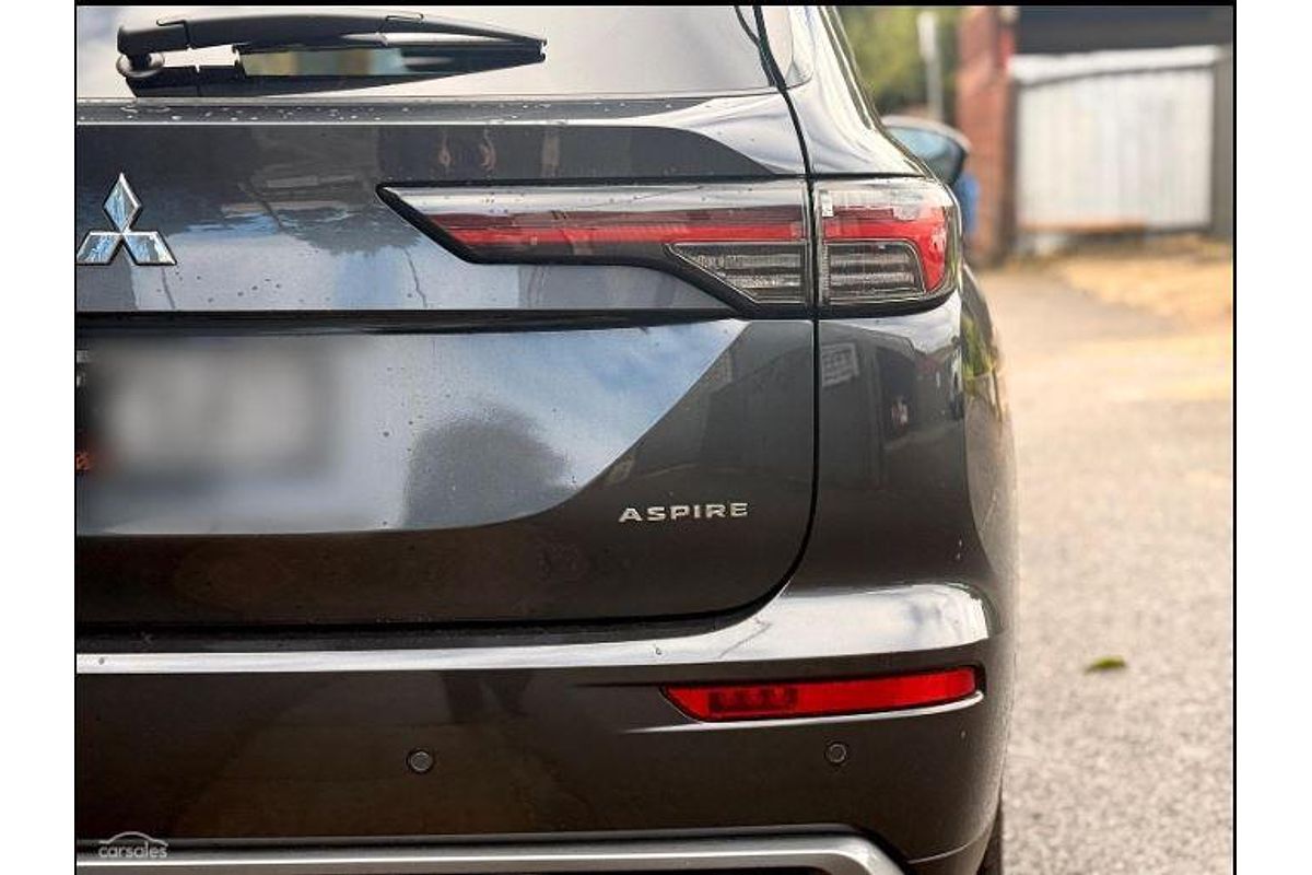 2025 Mitsubishi Outlander Aspire ZM