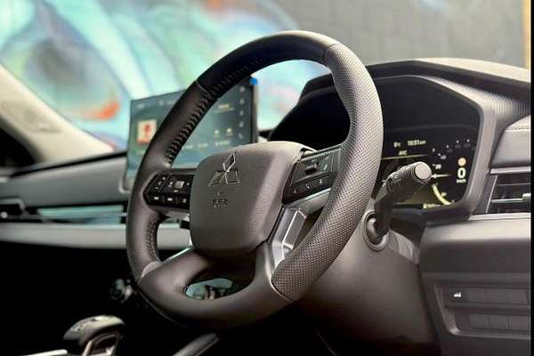 2025 Mitsubishi Outlander Aspire ZM