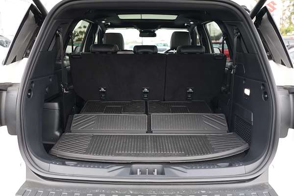 2025 Ford Everest Platinum 3.0L