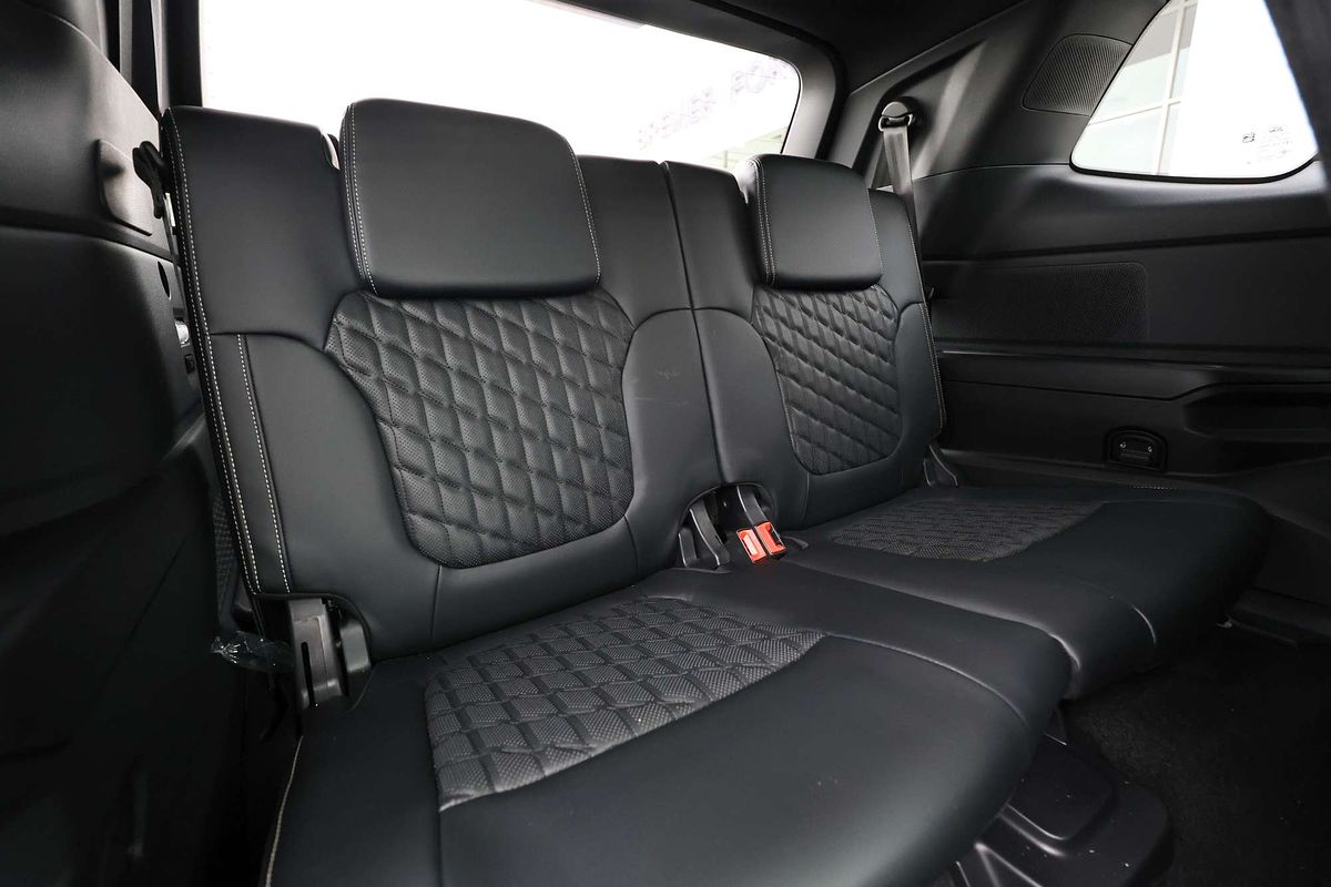 2025 Ford Everest Platinum 3.0L
