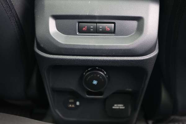 2025 Ford Everest Platinum 3.0L