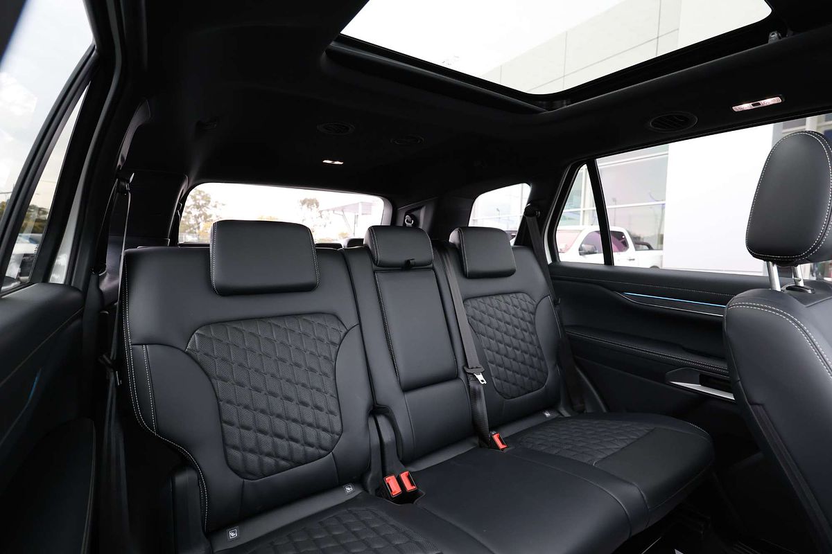 2025 Ford Everest Platinum 3.0L
