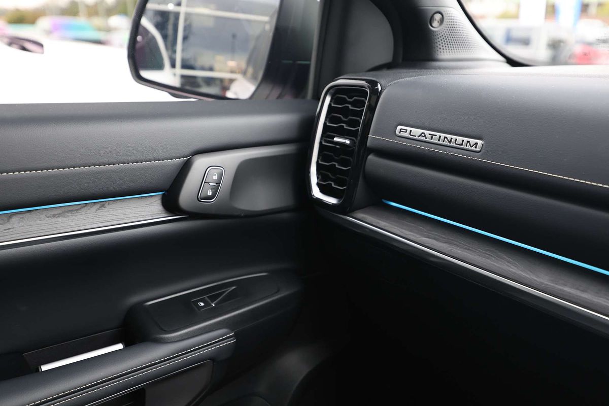 2025 Ford Everest Platinum 3.0L