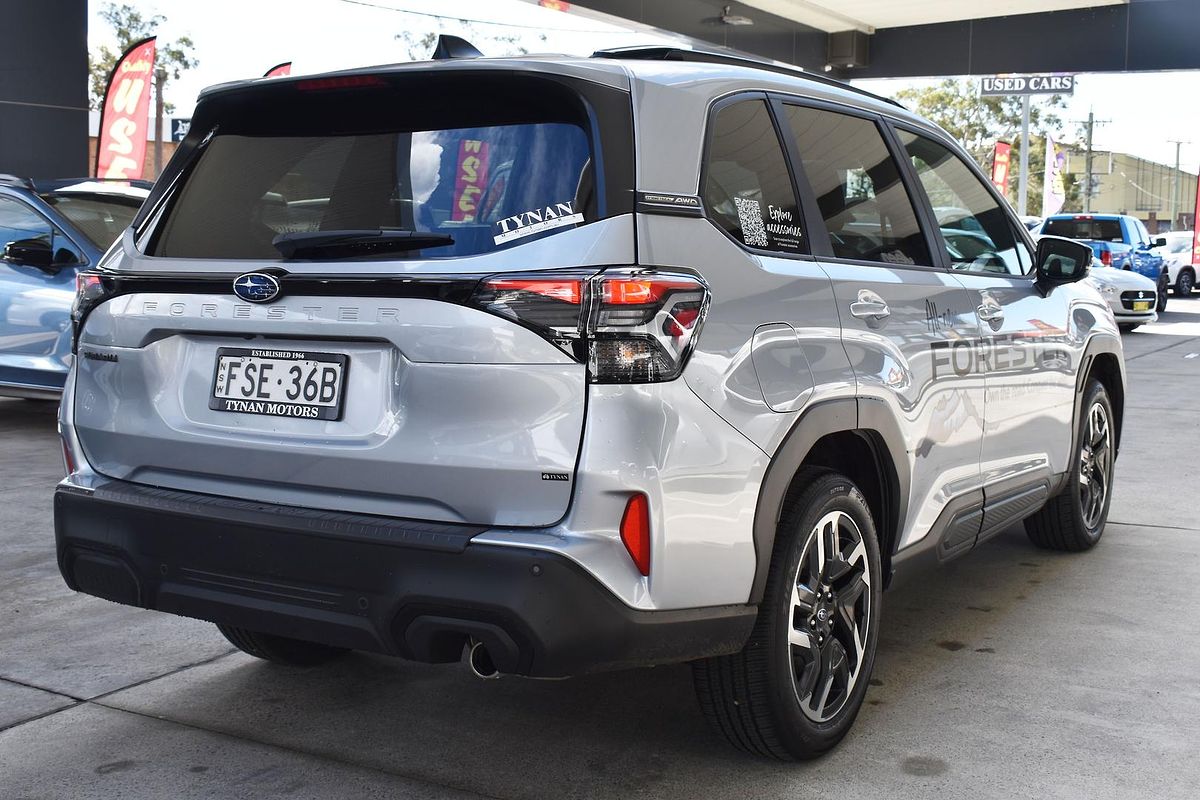 2025 Subaru Forester Touring S6