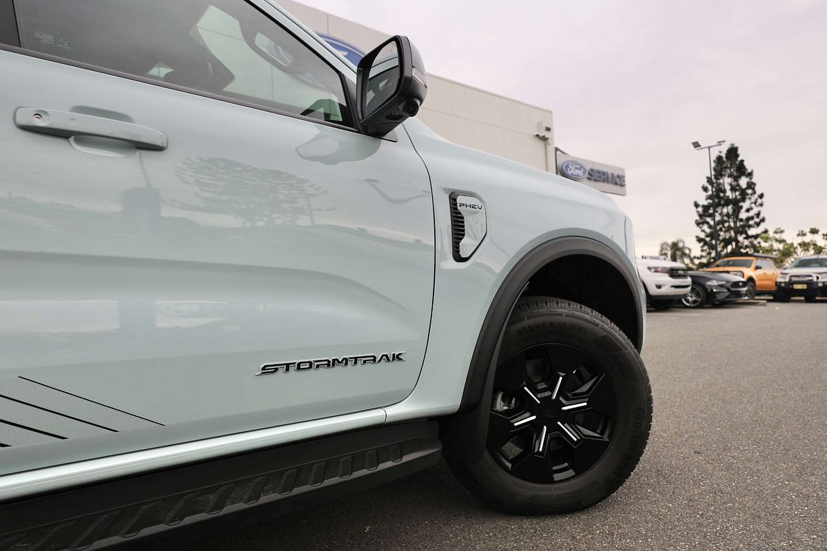 2025 Ford Ranger PHEV Stormtrak 4X4 2.3L