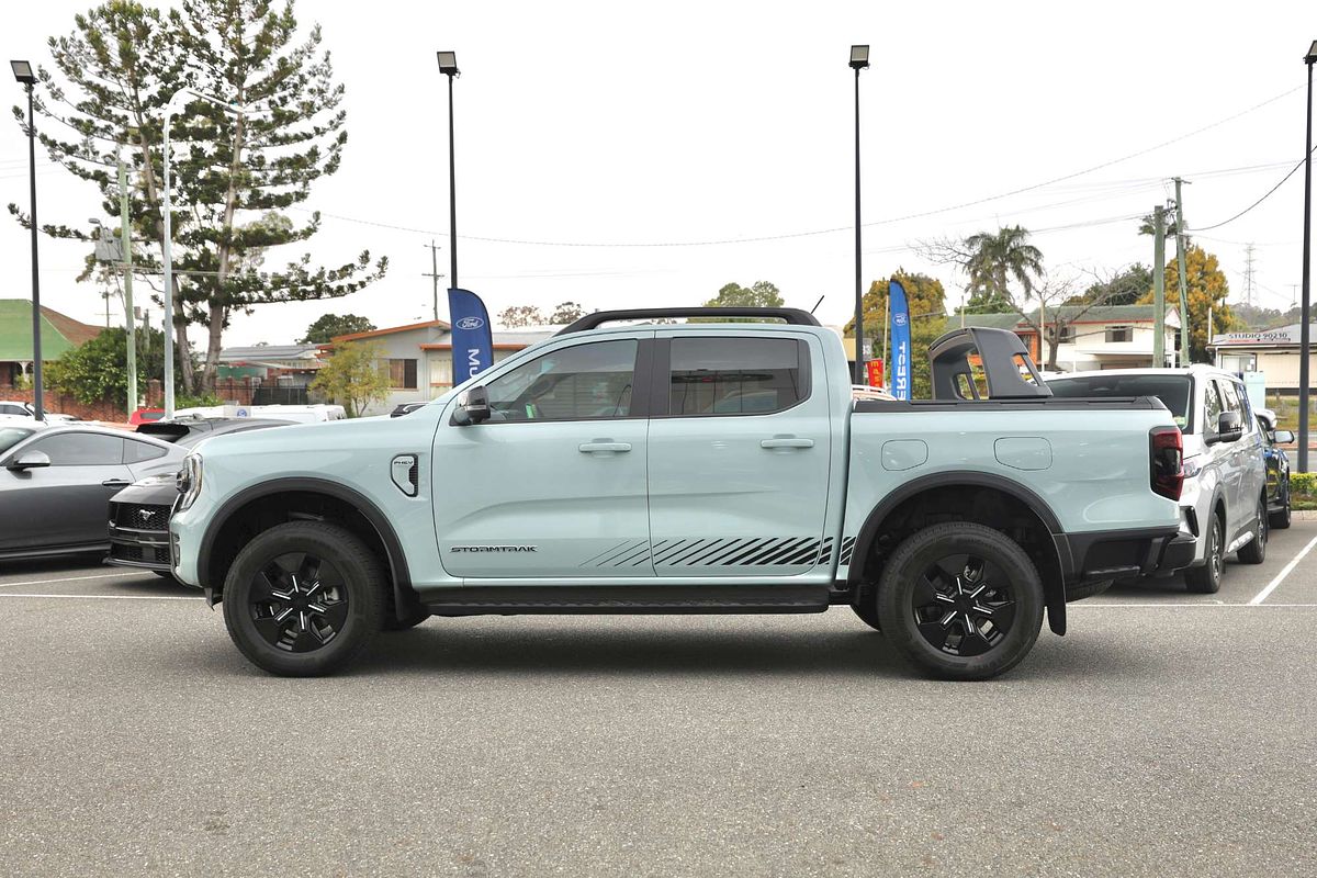 2025 Ford Ranger PHEV Stormtrak 4X4 2.3L