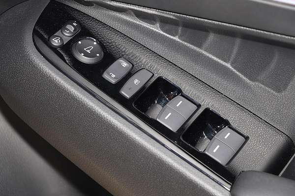 2023 Honda HR-V e:HEV L
