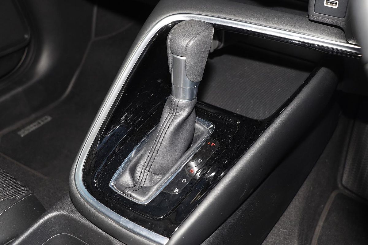 2023 Honda HR-V e:HEV L