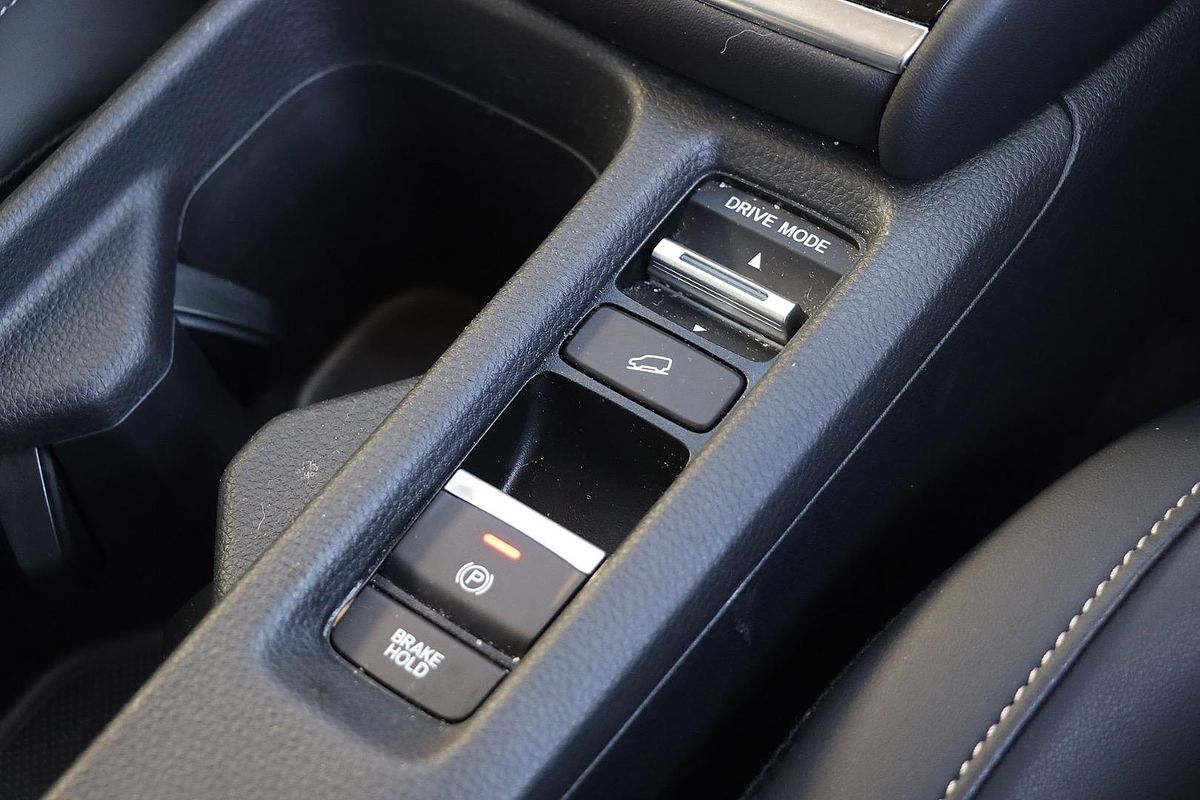 2023 Honda HR-V e:HEV L