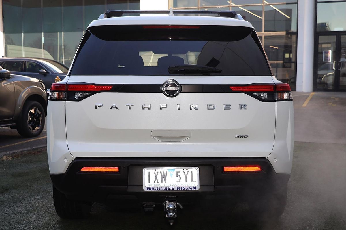 2022 Nissan Pathfinder Ti R53