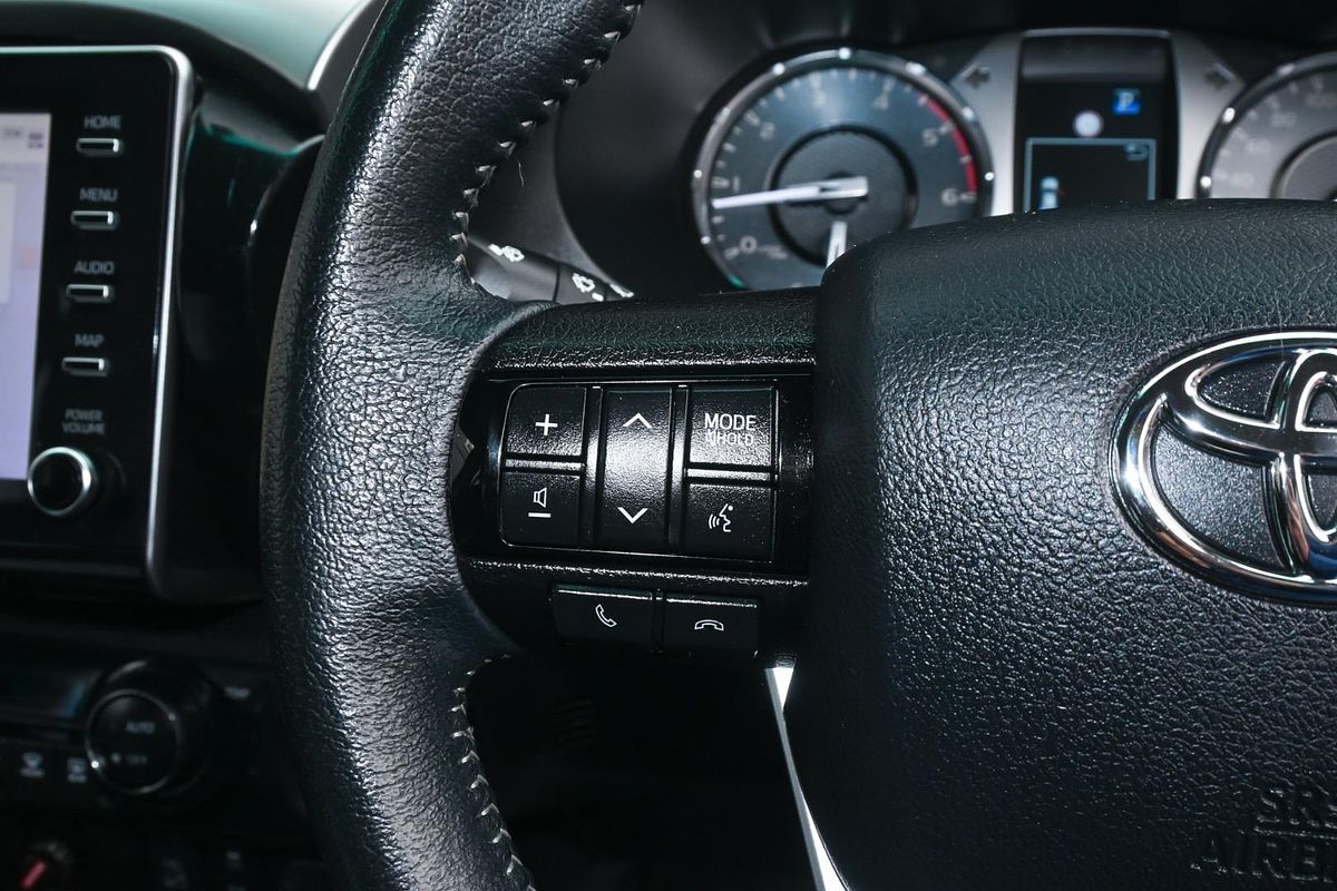 2023 Toyota Hilux SR5 GUN126R 4X4