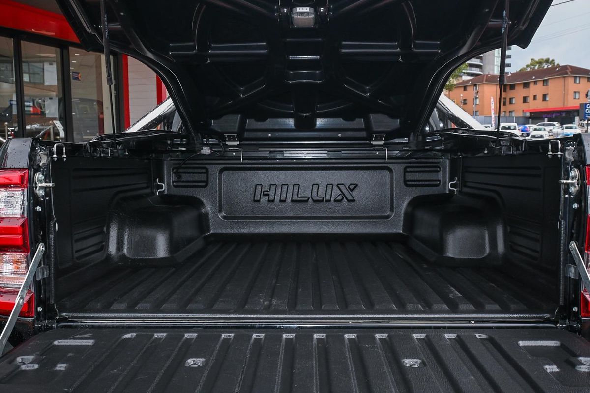 2023 Toyota Hilux SR5 GUN126R 4X4