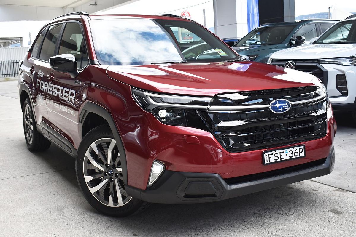 2025 Subaru Forester Hybrid Touring S6