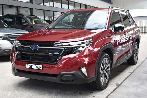 2025 Subaru Forester Hybrid Touring S6