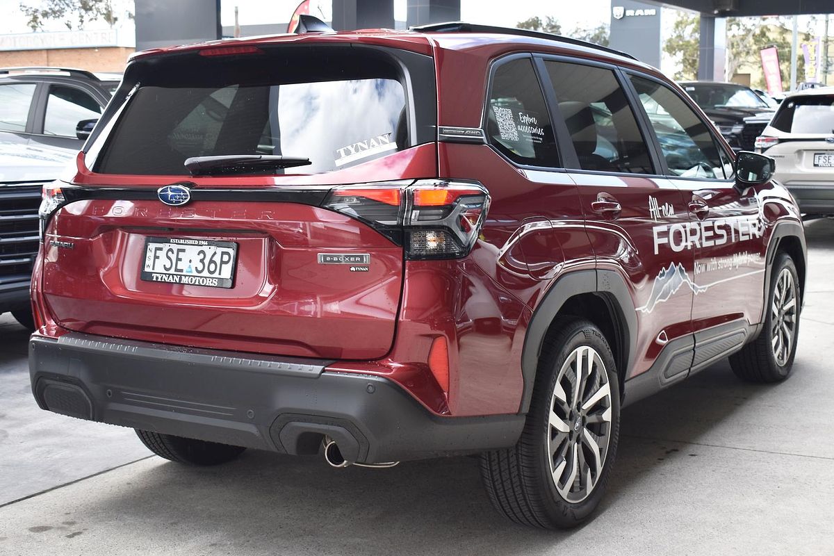 2025 Subaru Forester Hybrid Touring S6