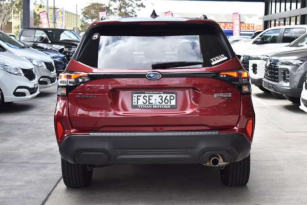 2025 Subaru Forester Hybrid Touring S6