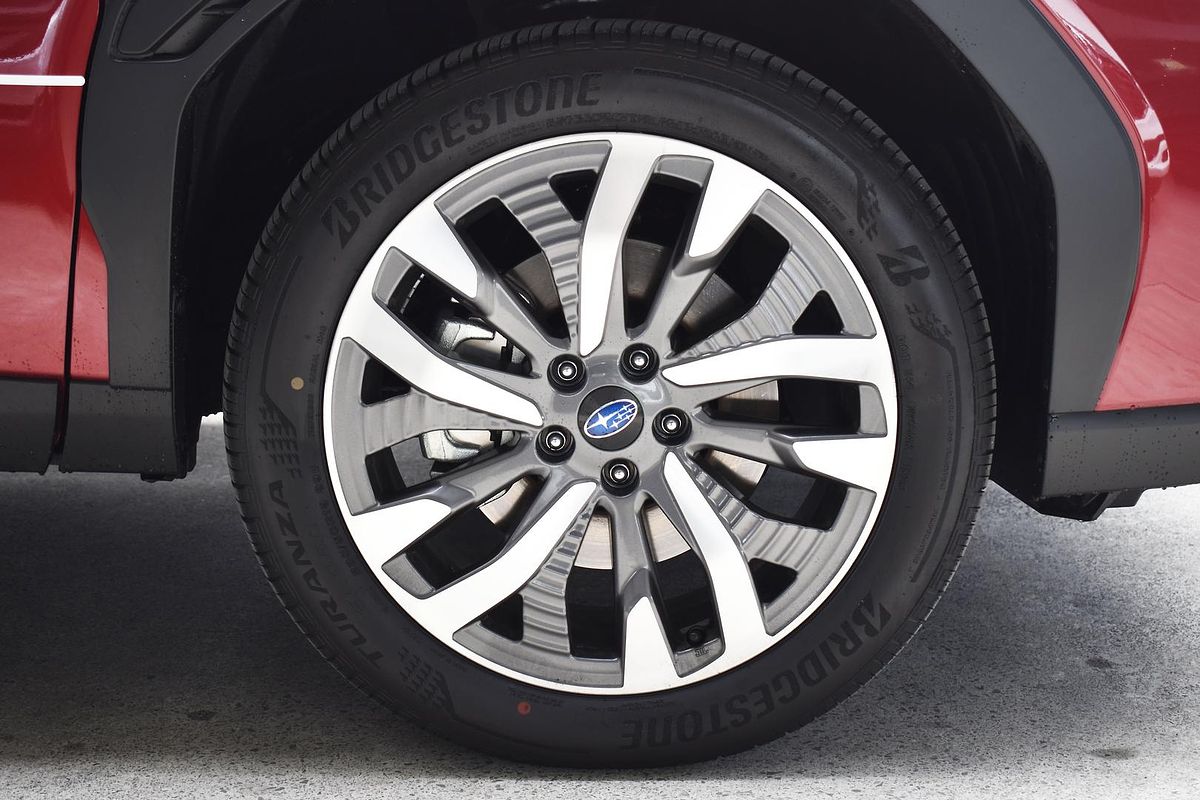 2025 Subaru Forester Hybrid Touring S6