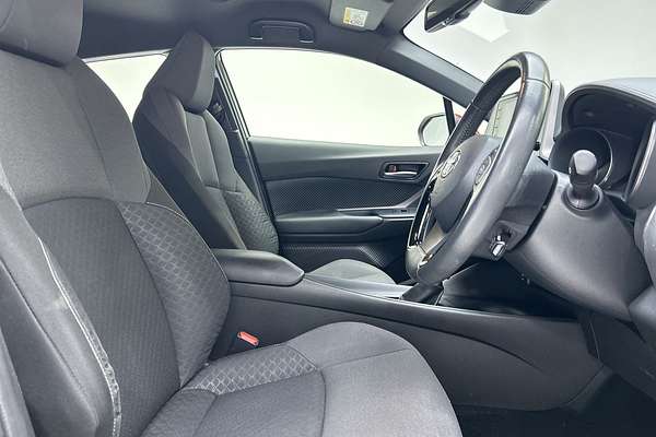 2022 Toyota C-HR GXL NGX10R