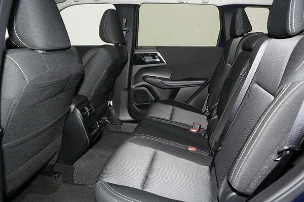 2024 Mitsubishi Outlander LS ZM