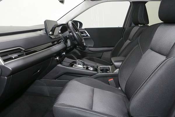 2024 Mitsubishi Outlander LS ZM