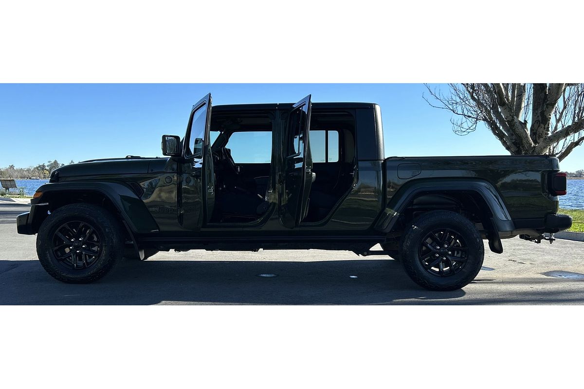 2023 Jeep Gladiator Night Eagle JT All Wheel Drive