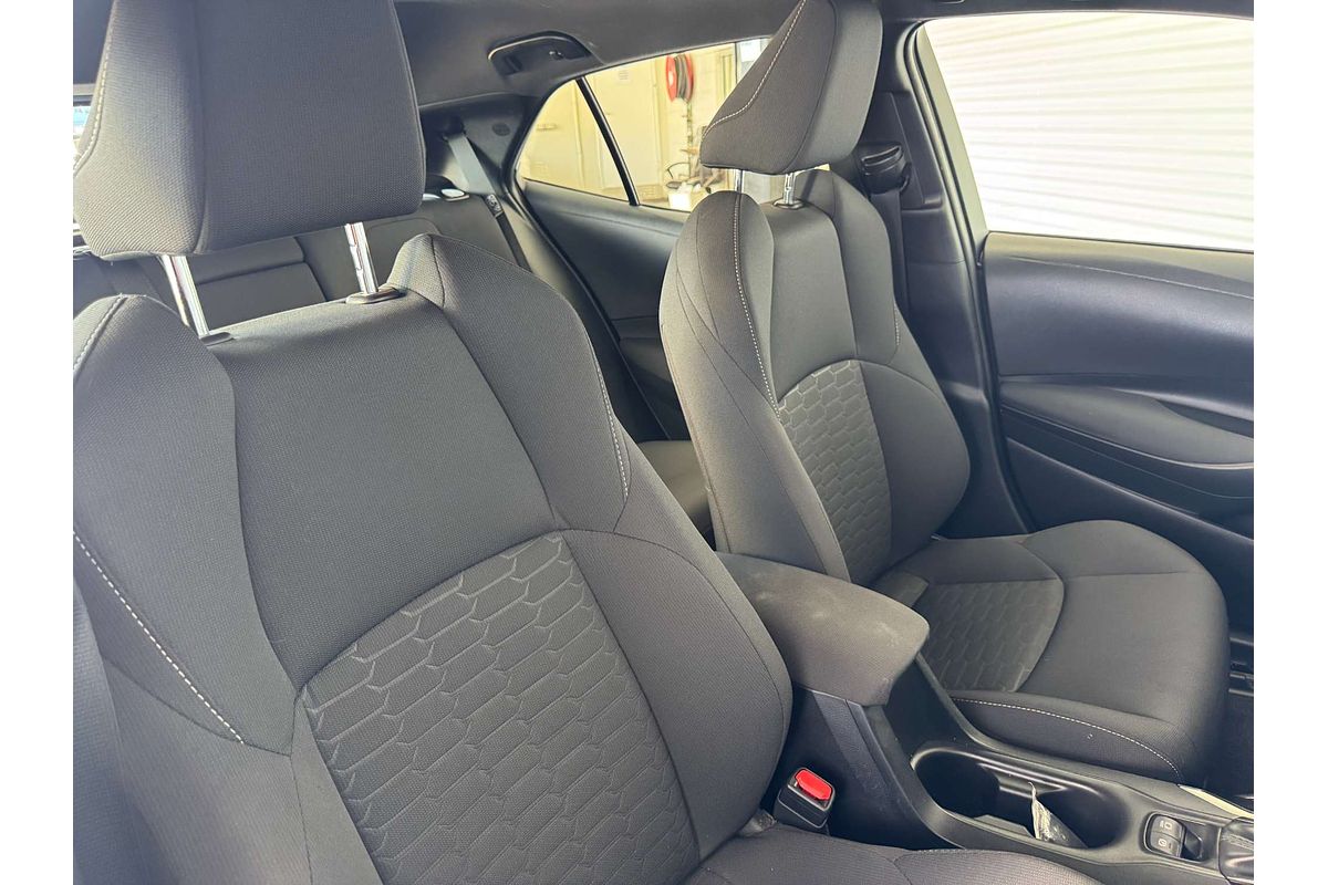 2022 Toyota Corolla Ascent Sport Hybrid ZWE211R