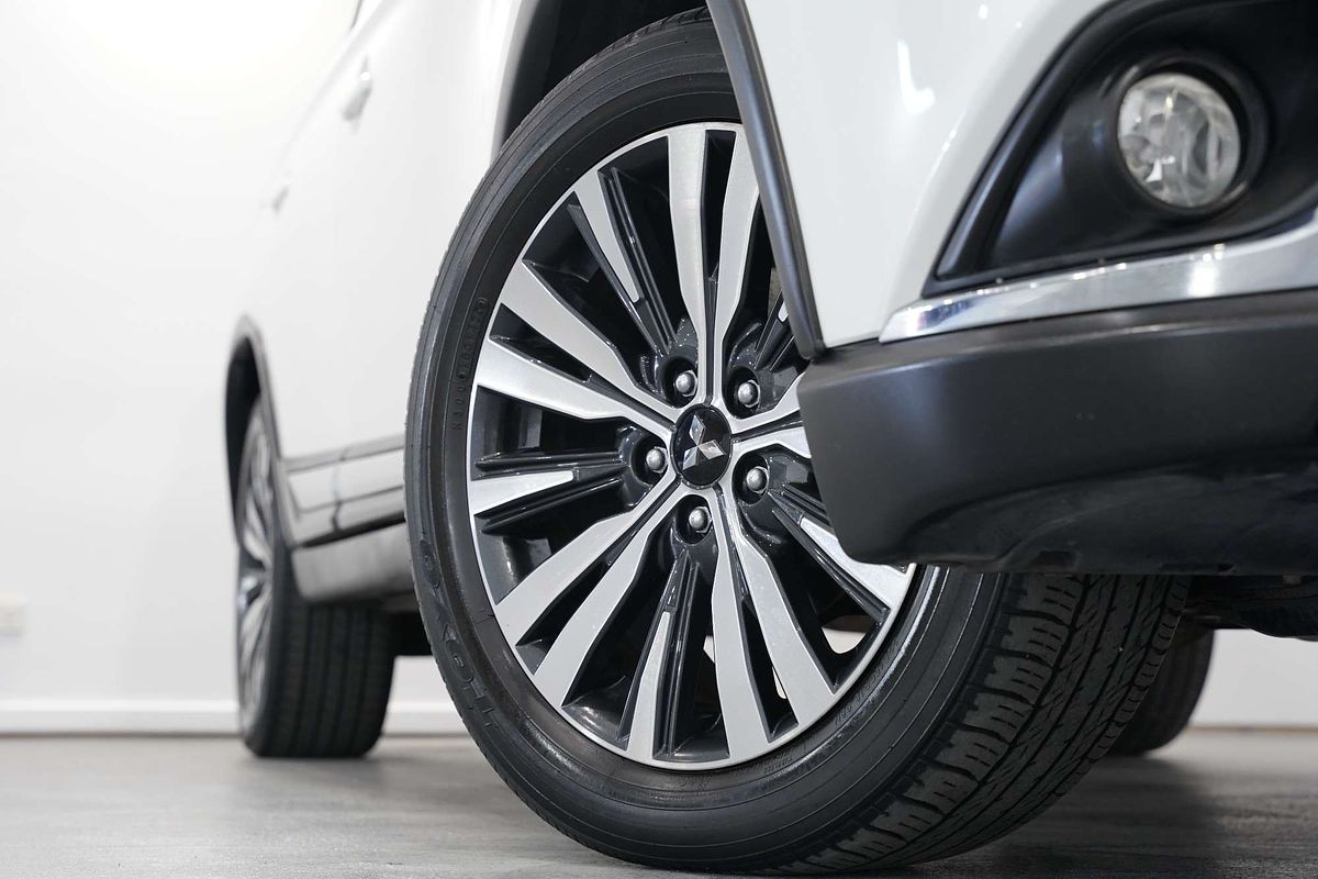 2020 Mitsubishi Outlander LS ZL