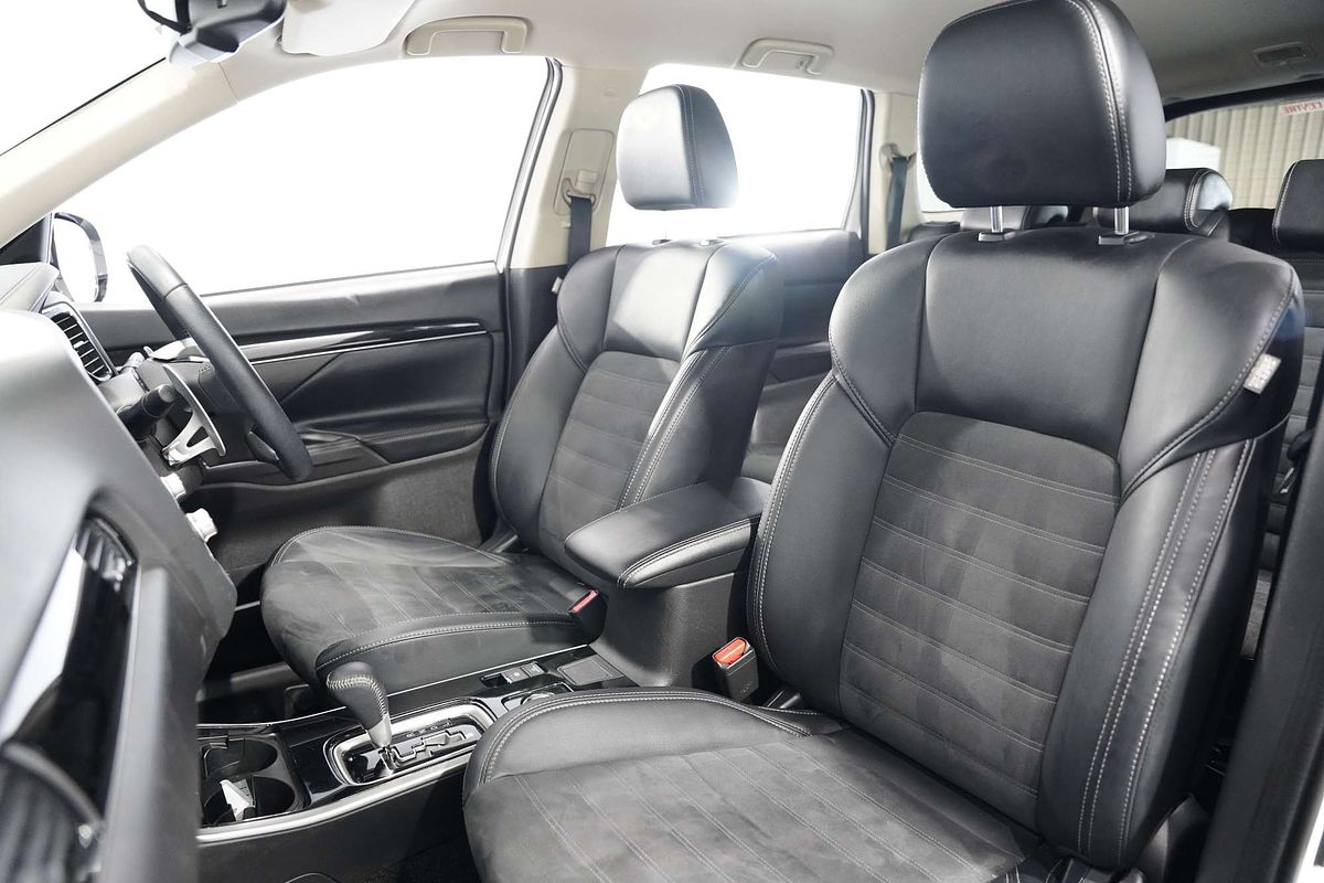 2020 Mitsubishi Outlander LS ZL