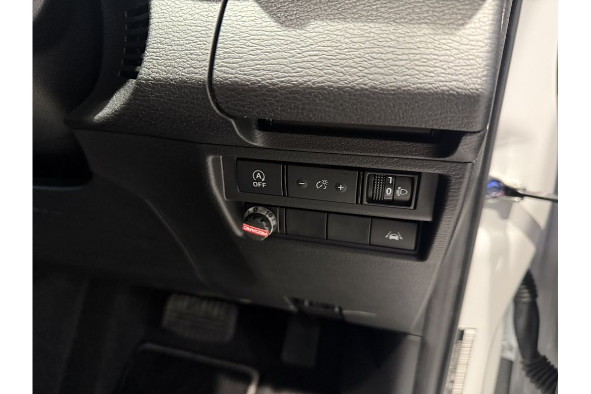 2025 Mitsubishi MV Triton GSR SAM 2.4L D 6A/T 4X4 DC PU