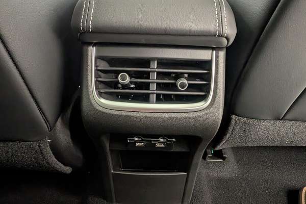 2025 GWM Tank 300 Lux P01