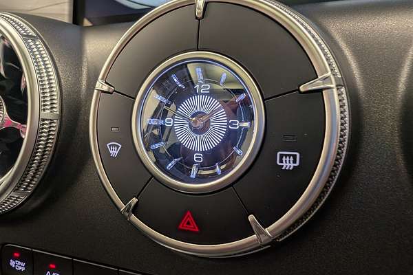2025 GWM Tank 300 Lux P01